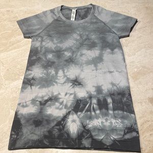 Lululemon Swiftly Tech short sleeve 2.0.